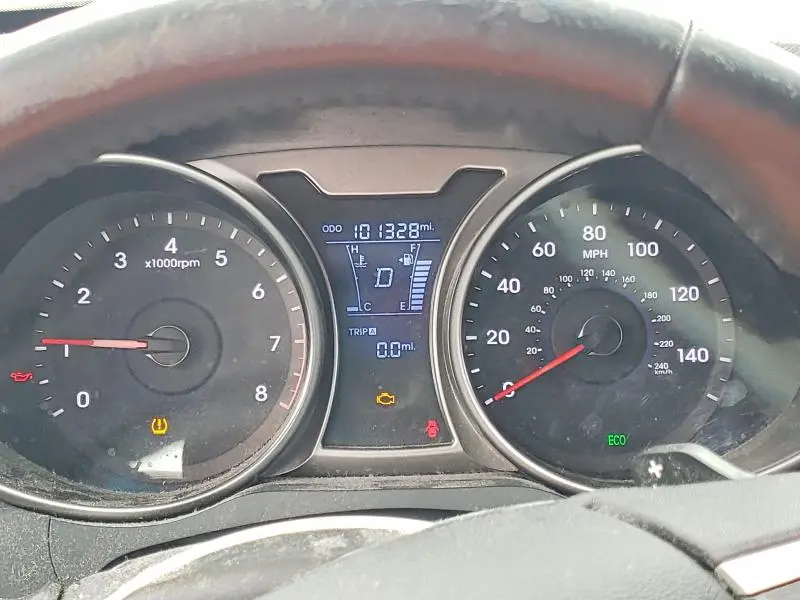 2013 HYUNDAI VELOSTER BASE  