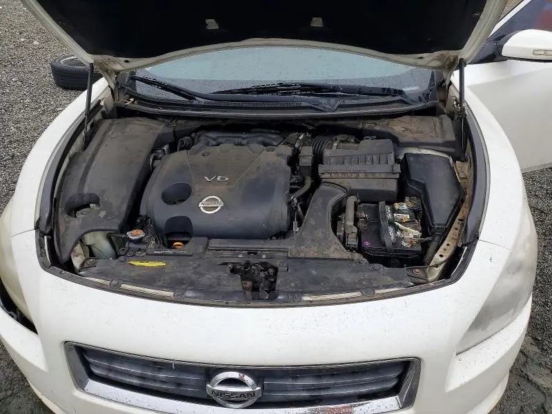 2013 NISSAN MAXIMA S  