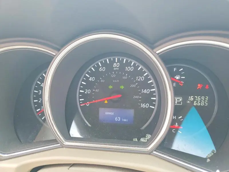 2013 NISSAN MURANO S  