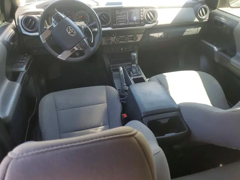 2020 TOYOTA TACOMA SR5 V6  