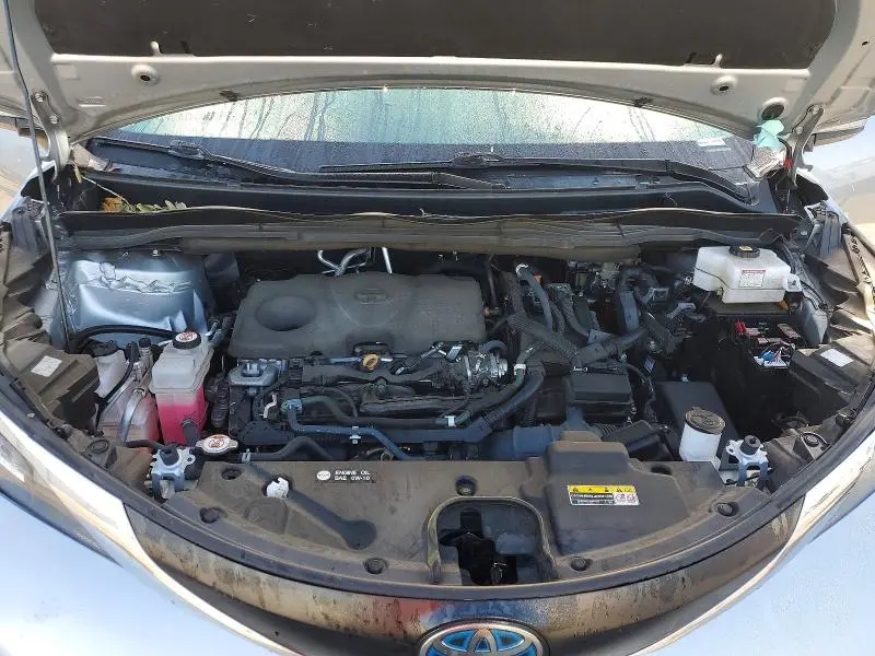 2022 TOYOTA SIENNA LE 8-PASSENGER  