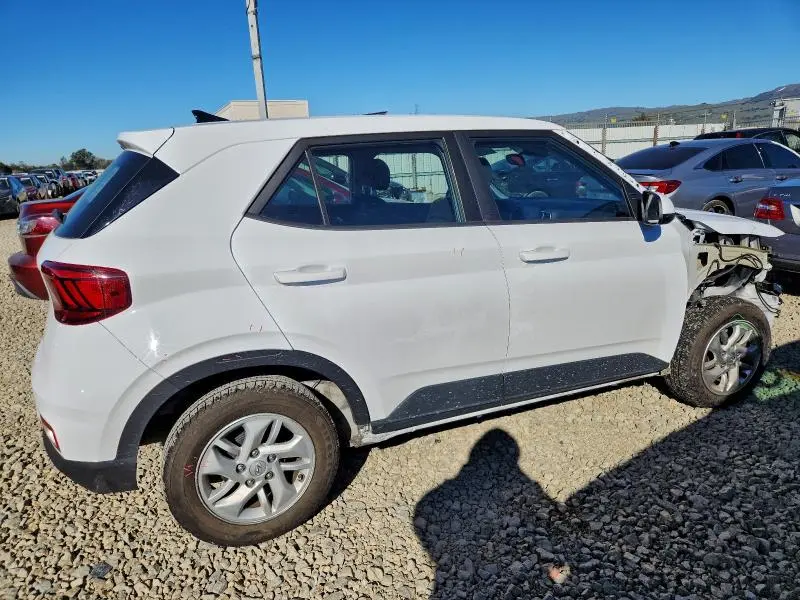 2022 HYUNDAI VENUE SE  