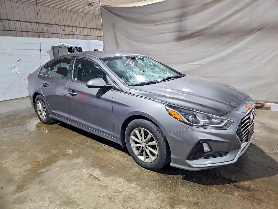 2018 HYUNDAI SONATA SE  