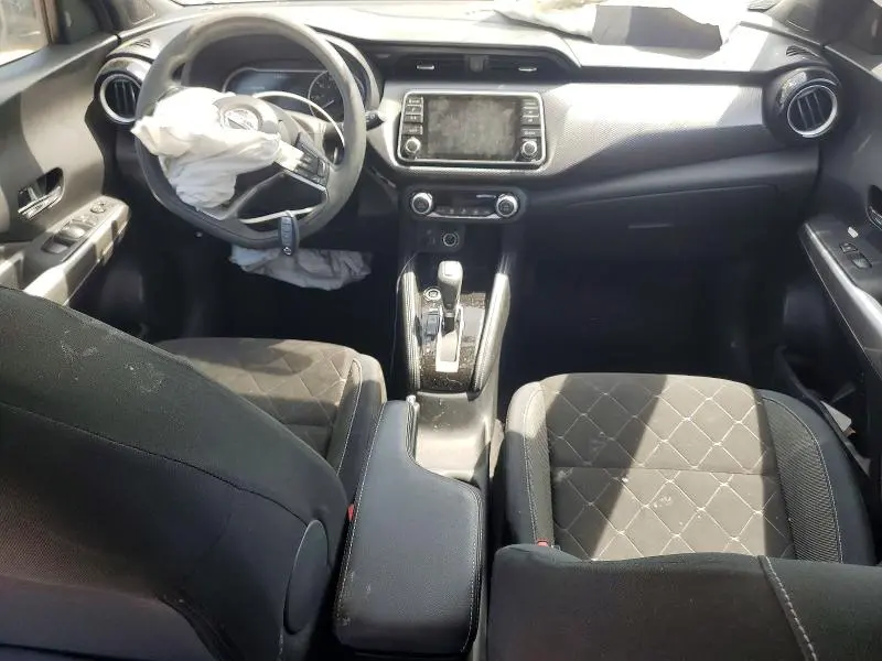2019 NISSAN KICKS SV  