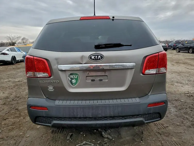 2012 KIA SORENTO BASE  