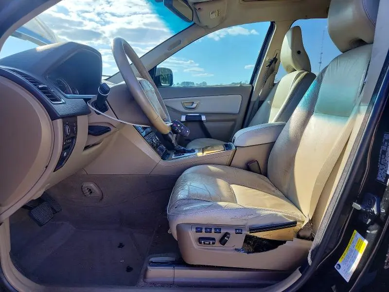 2010 VOLVO XC90 3.2  