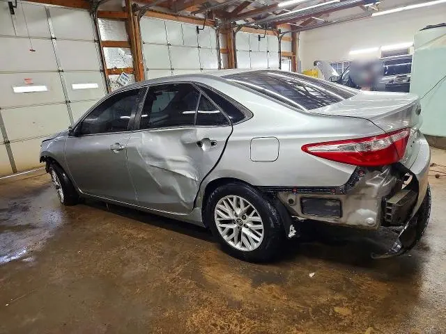 2016 TOYOTA CAMRY LE  
