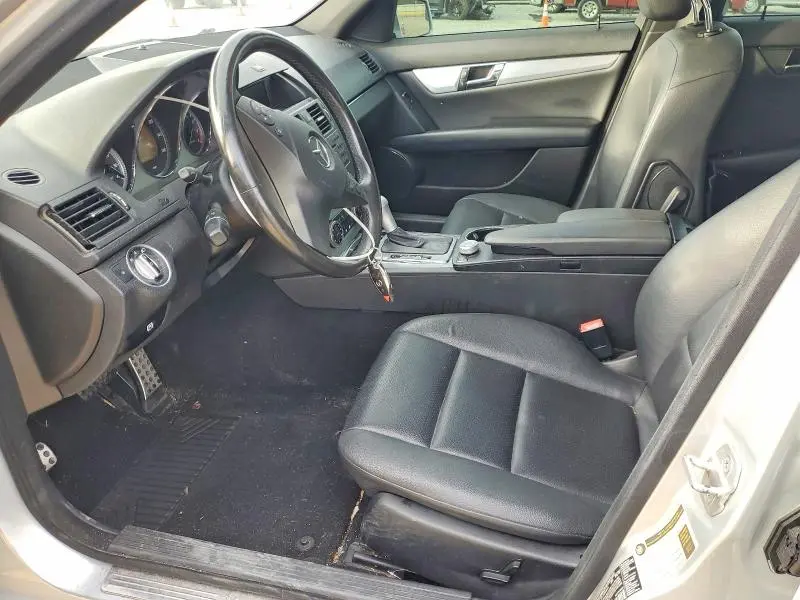 2011 MERCEDES-BENZ C 300  