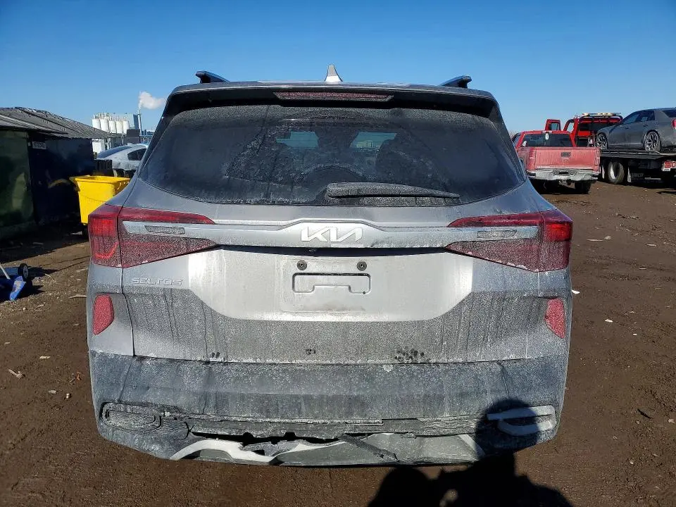 2022 KIA SELTOS S  