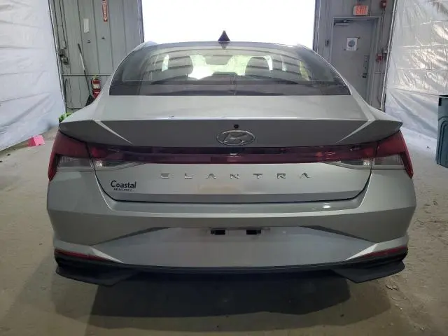 2021 HYUNDAI ELANTRA SEL  