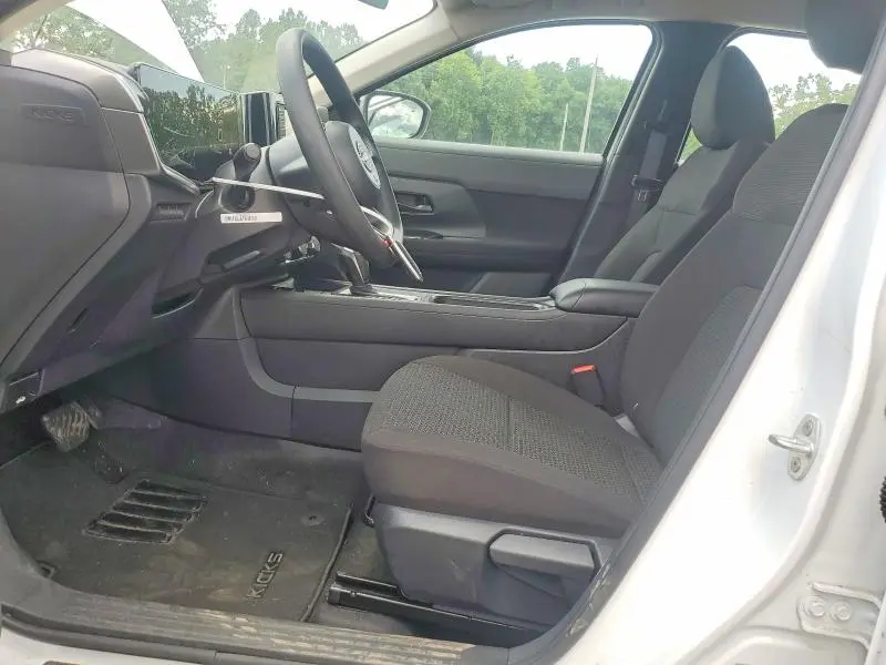 2025 NISSAN KICKS S  