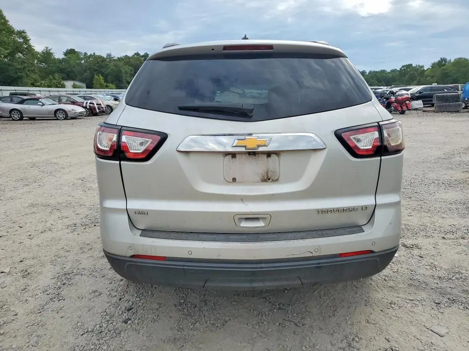 2015 CHEVROLET TRAVERSE LT  