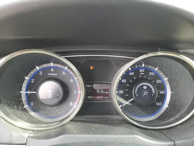 2011 HYUNDAI SONATA SE