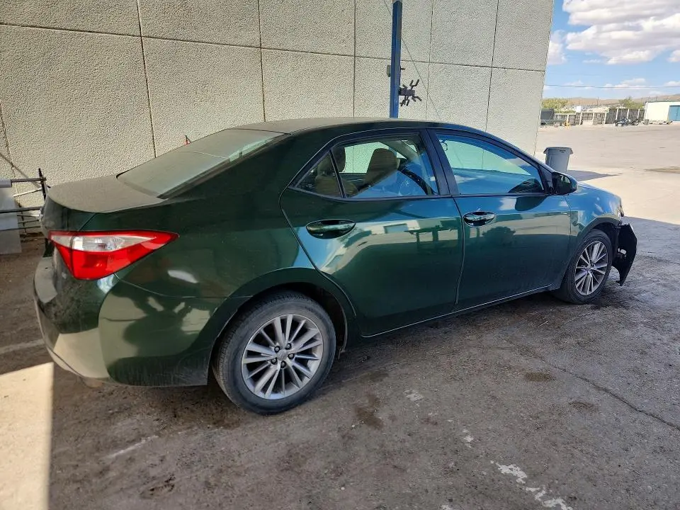 2014 TOYOTA COROLLA LE PLUS  