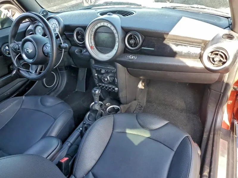 2012 MINI COOPER   