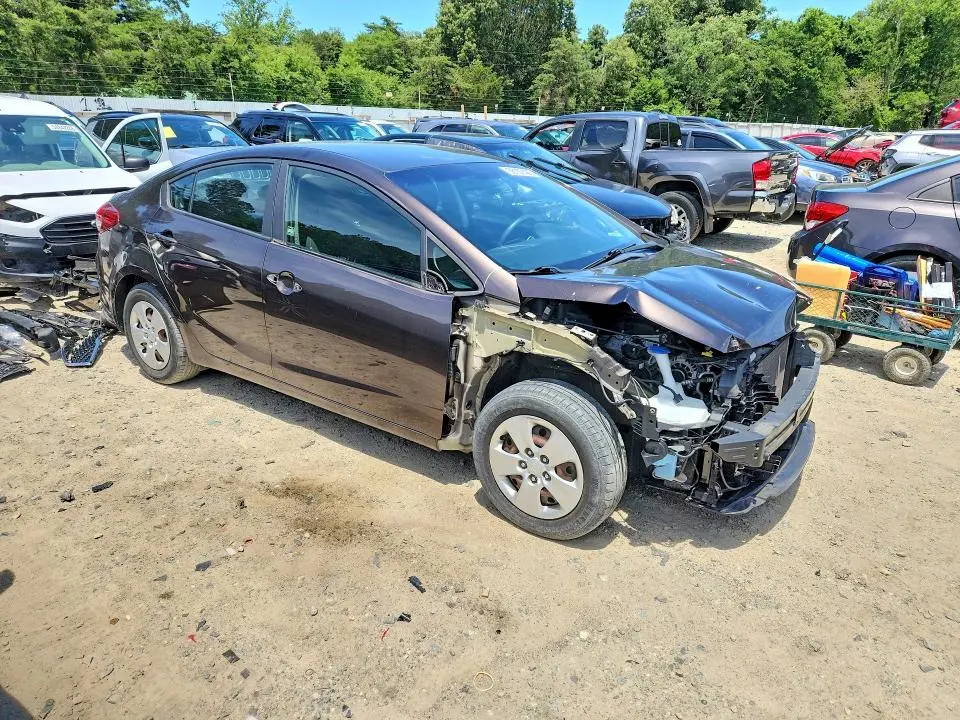 2017 KIA FORTE LX  