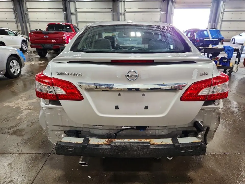 2015 NISSAN SENTRA SR  