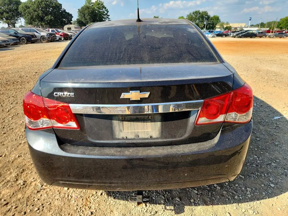 2011 CHEVROLET CRUZE LS  