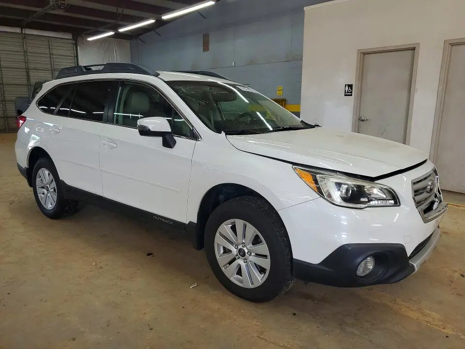 2015 SUBARU OUTBACK   