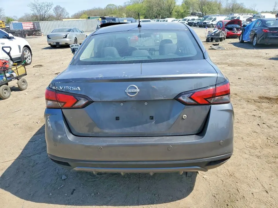 2024 NISSAN VERSA S  