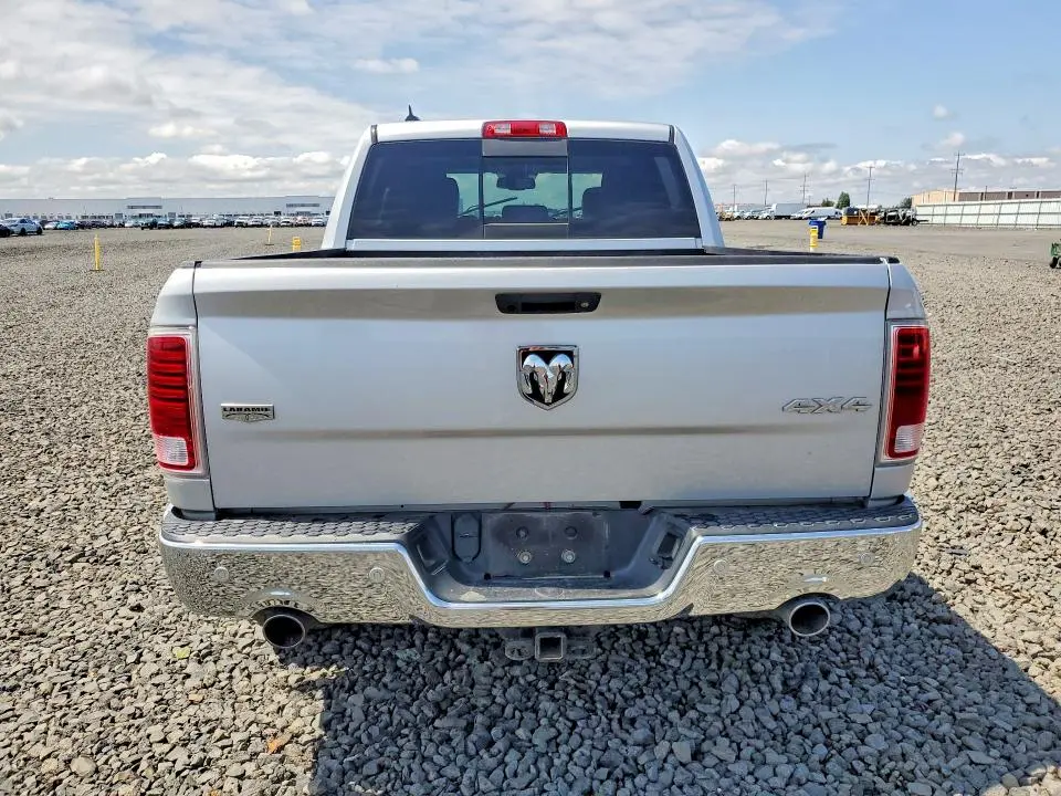 2016 RAM 1500 LARAMIE  