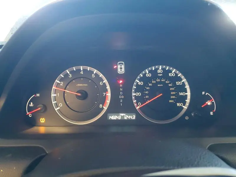 2011 HONDA ACCORD LX  