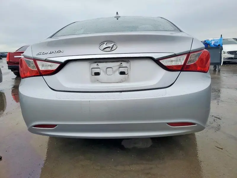 2012 HYUNDAI SONATA GLS  