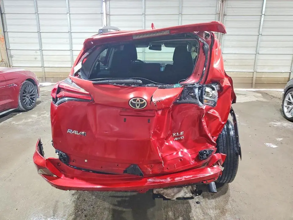 2017 TOYOTA RAV4 XLE  