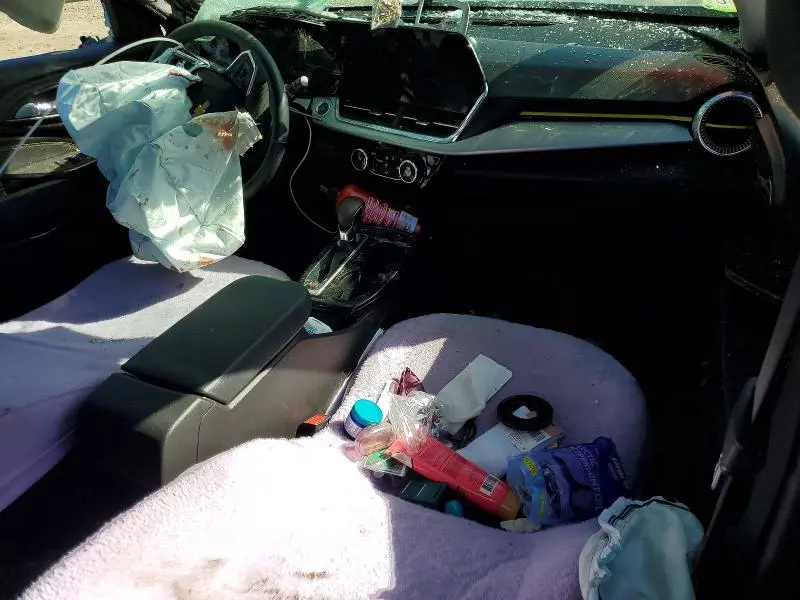 2025 CHEVROLET TRAX 1LT  