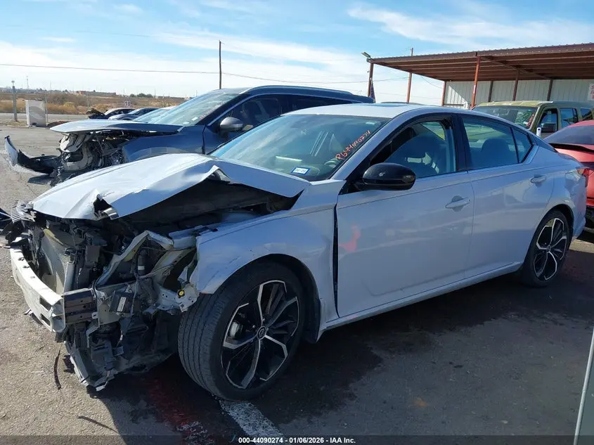 2023 NISSAN ALTIMA SR FWD