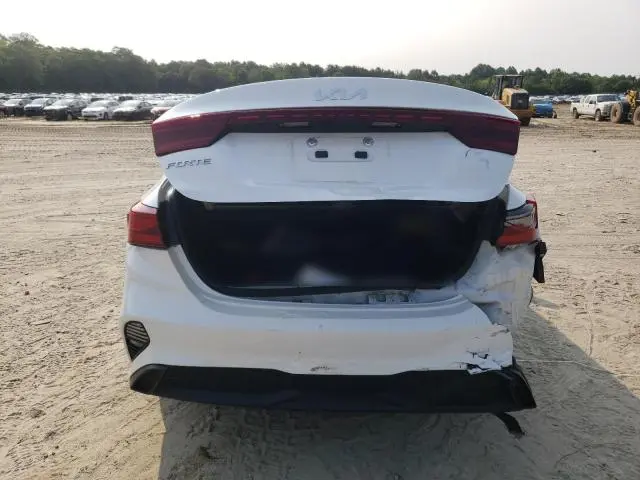 2024 KIA FORTE LX  
