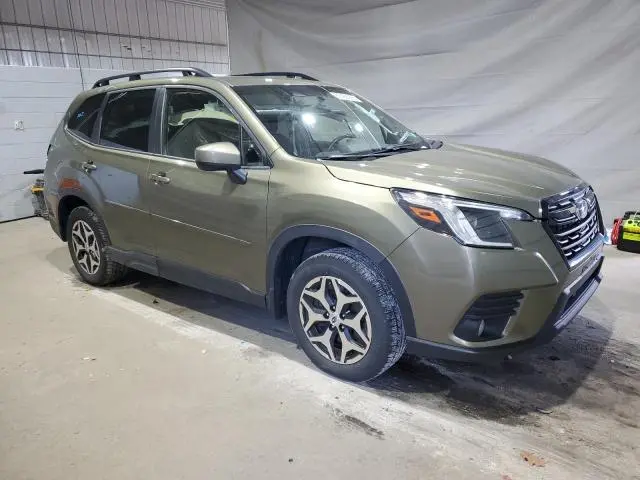 2022 SUBARU FORESTER PREMIUM  
