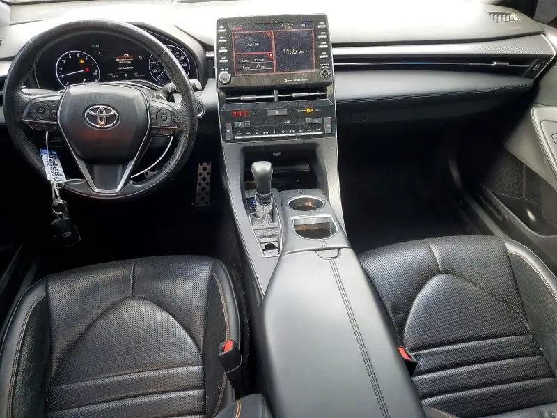 2019 TOYOTA AVALON XLE  
