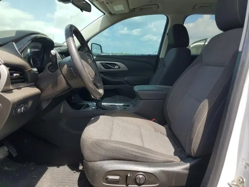 2021 CHEVROLET TRAVERSE LT  