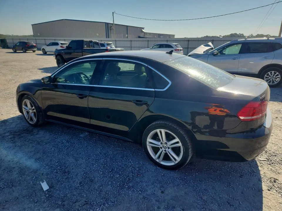 2014 VOLKSWAGEN PASSAT SE  