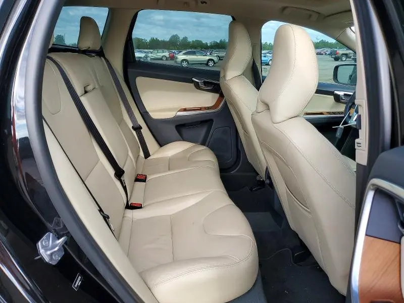 2017 VOLVO XC60 T5 INSCRIPTION  