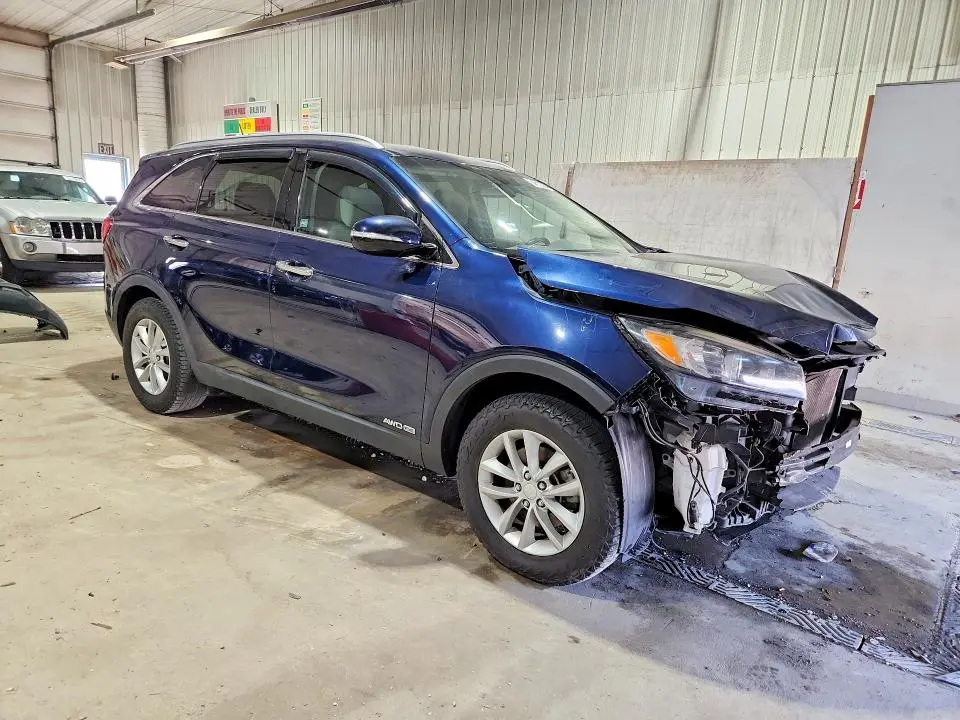 2017 KIA SORENTO LX V6  