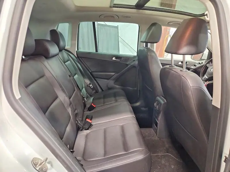 2016 VOLKSWAGEN TIGUAN S  