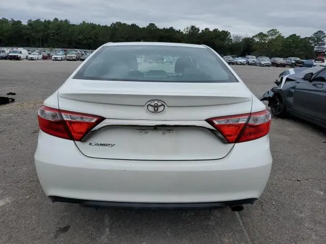 2015 TOYOTA CAMRY LE  