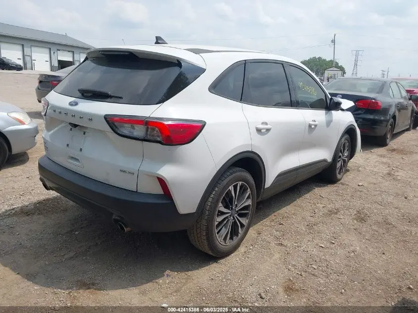 2022 FORD ESCAPE SE