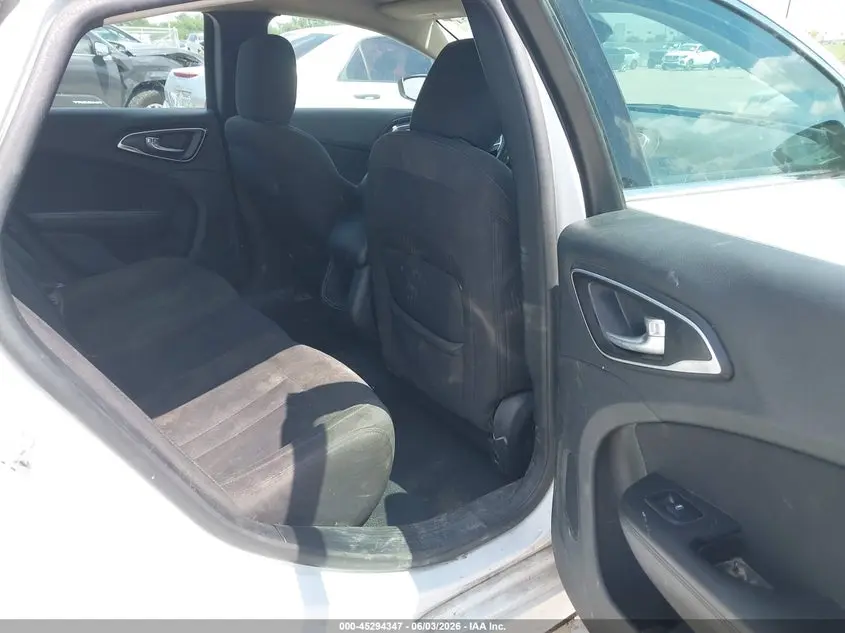 2015 CHRYSLER 200 LIMITED