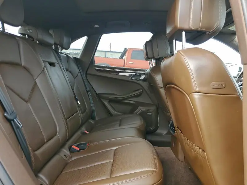 2018 PORSCHE MACAN S  