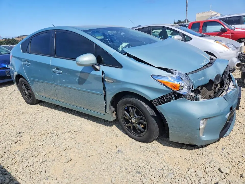 2013 TOYOTA PRIUS THREE  
