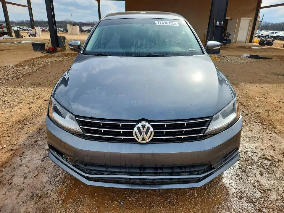 2018 VOLKSWAGEN JETTA SE  