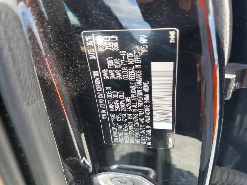 2017 VOLVO XC90 T8  