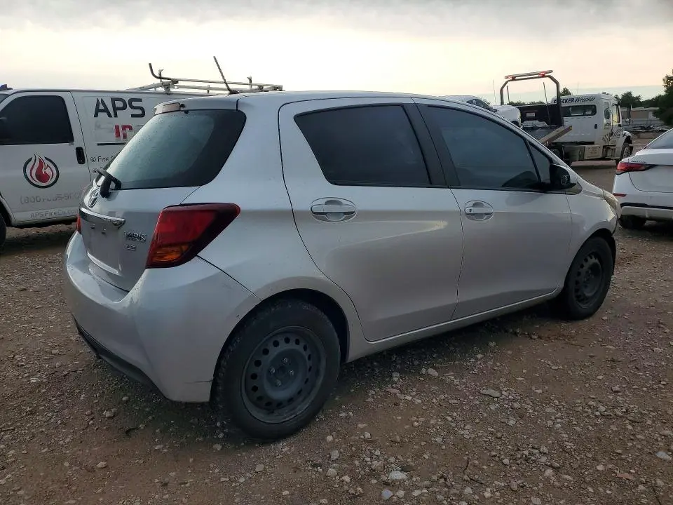 2016 TOYOTA YARIS 5-DOOR L  
