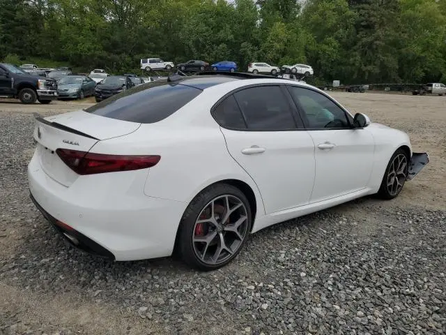 2019 ALFA ROMEO GIULIA   