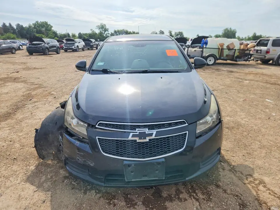 2013 CHEVROLET CRUZE LT  