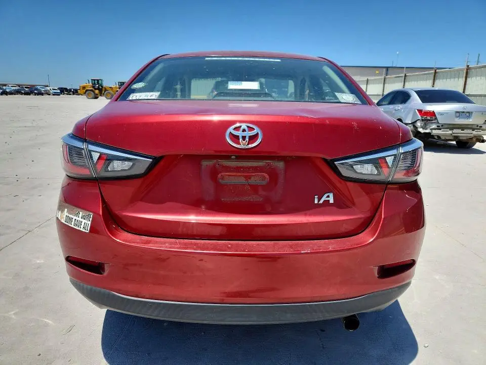 2018 TOYOTA YARIS IA BASE  
