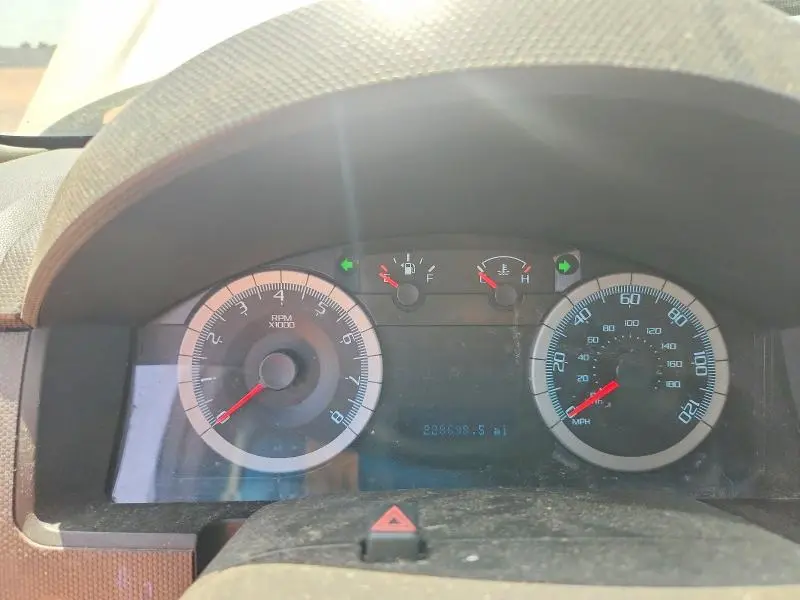 2010 FORD ESCAPE LIMITED  